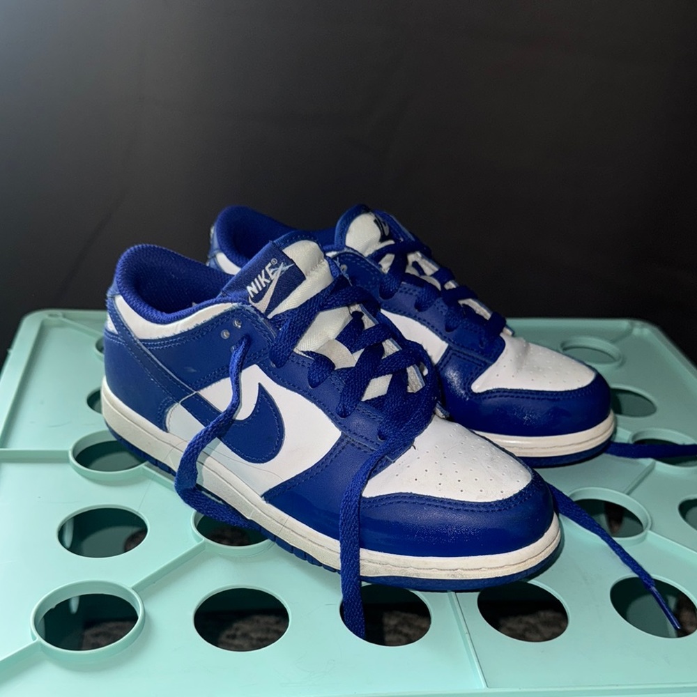 Nike Kids Blue and White Low Top Sneakers